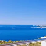Lale With Private Pool, Sleeps 6 Willa *