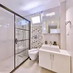Lale With Private Pool, Sleeps 6 *