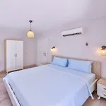 Lale With Private Pool, Sleeps 6 Willa *